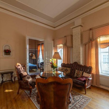 Wanha Kartano Hotell Karleby Exteriör bild