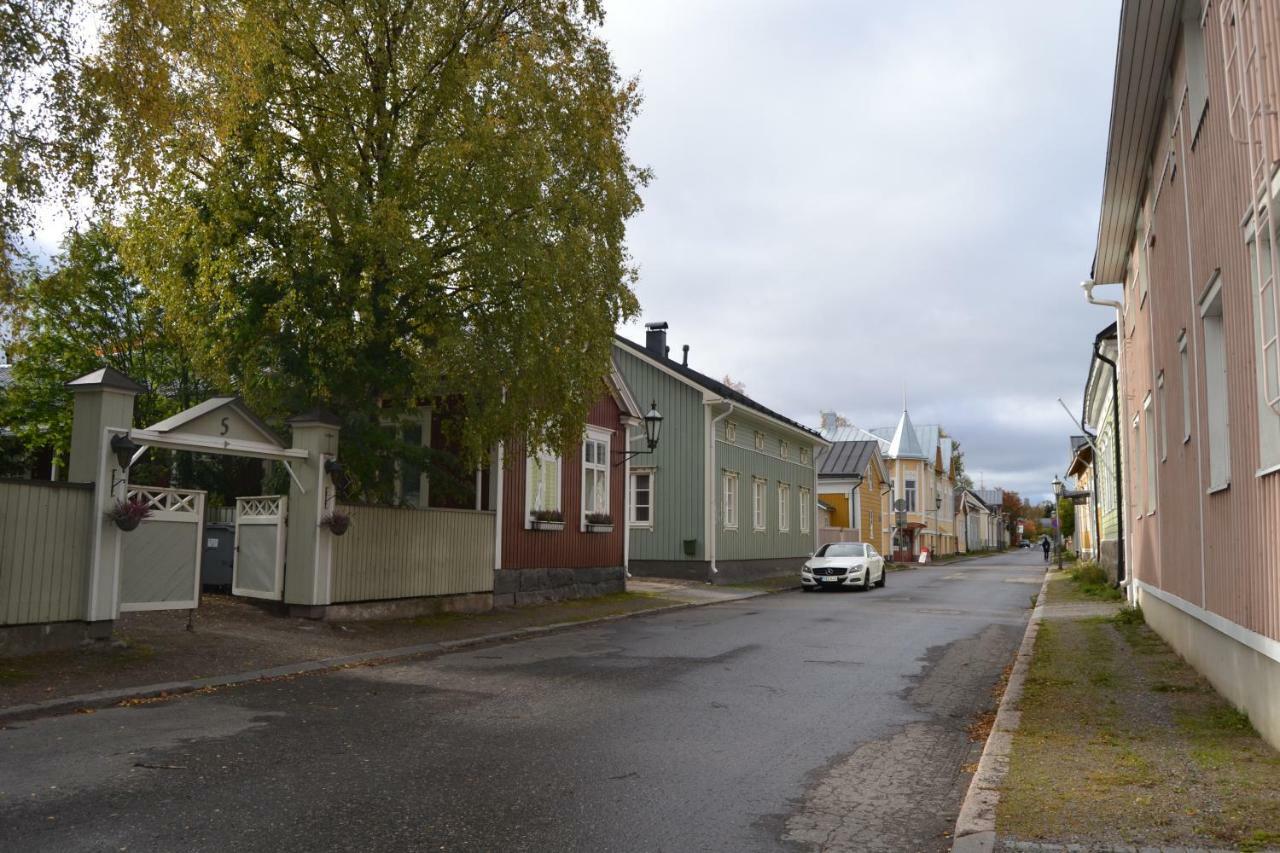 Wanha Kartano Hotell Karleby Exteriör bild