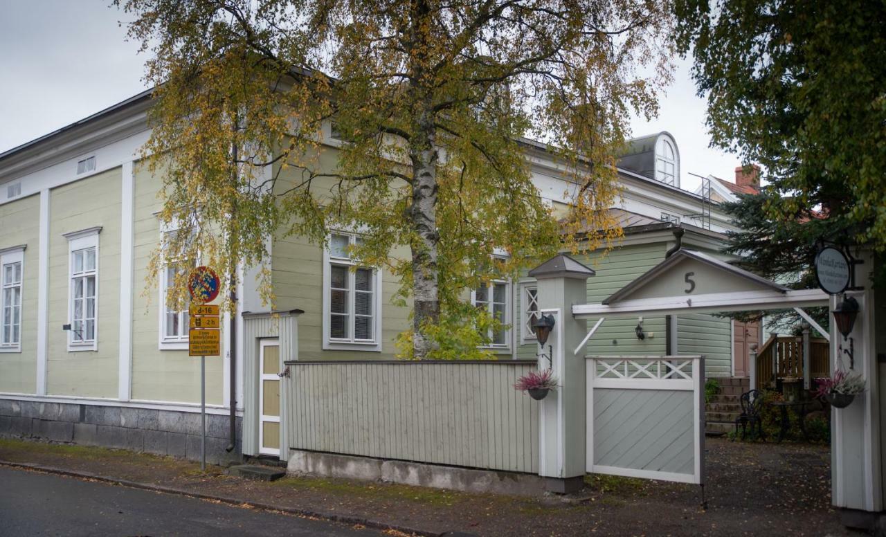 Wanha Kartano Hotell Karleby Exteriör bild