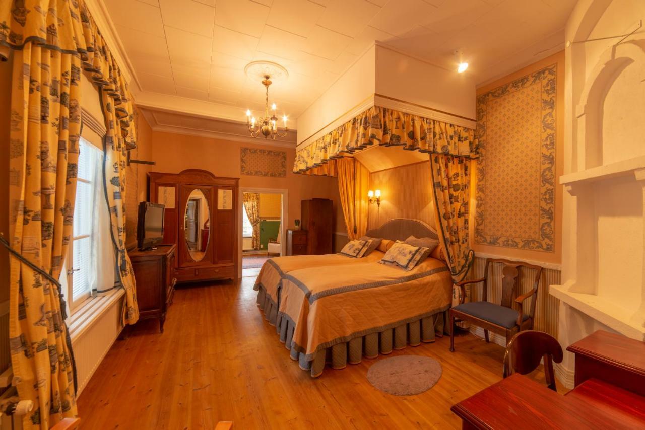 Wanha Kartano Hotell Karleby Exteriör bild