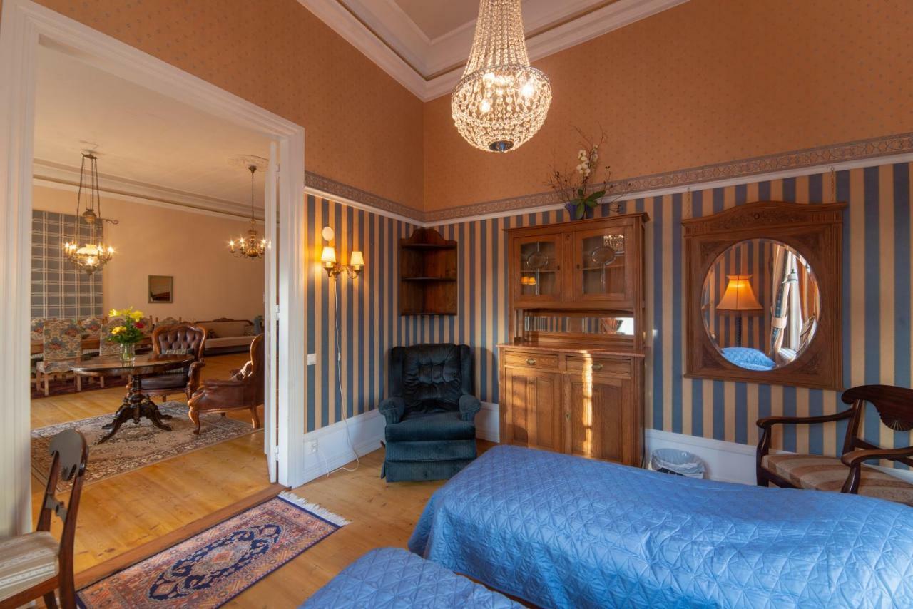 Wanha Kartano Hotell Karleby Exteriör bild
